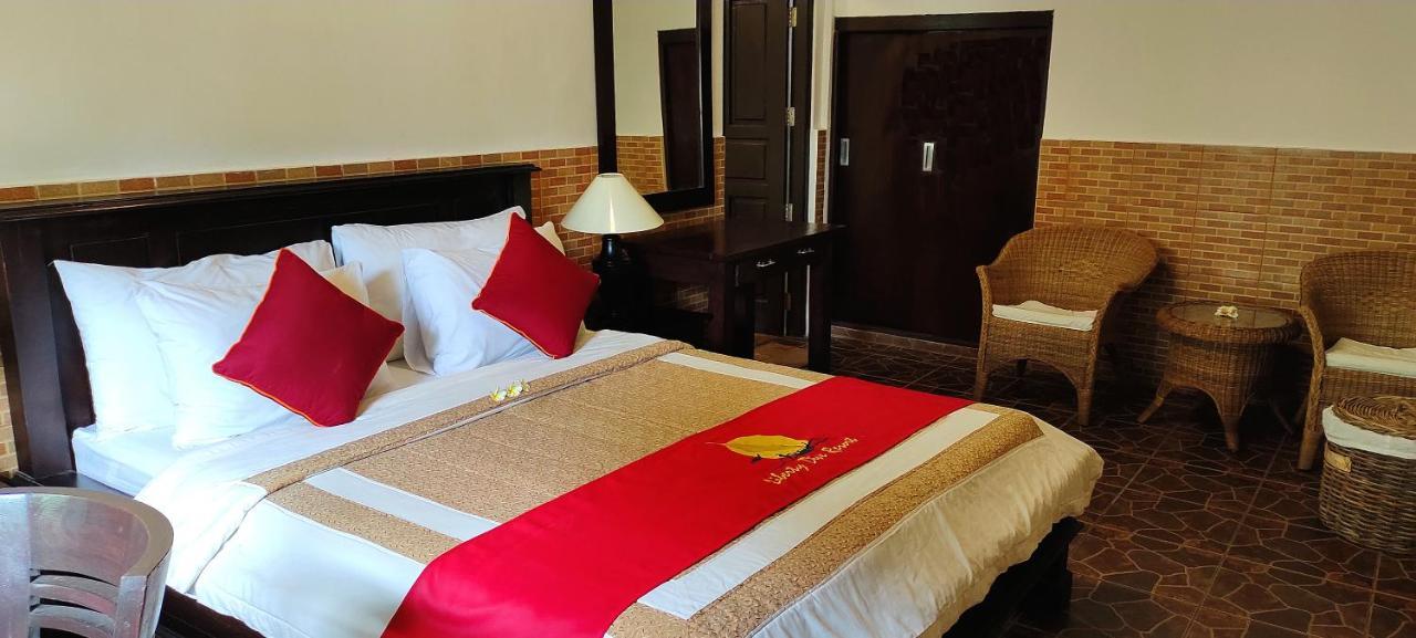 ลิเบอร์ตี้ ไดฟ์ รีสอร์ต บาหลี Hotel ทูลัมเบน ภายนอก รูปภาพ